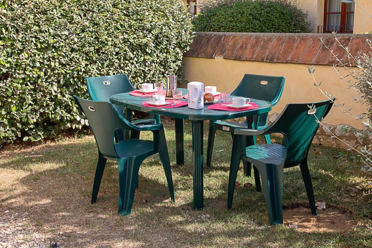 Tuscany Country Apartments Gambassi Terme Eksteriør billede